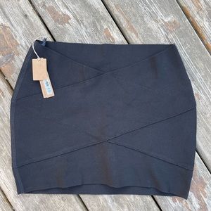 skims bandeau skirt size M new with tags